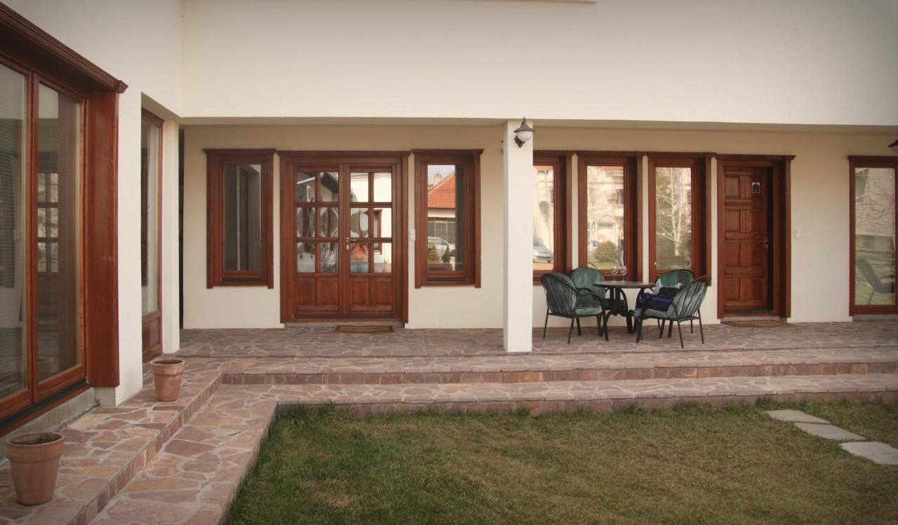 Mladenovic Apartments Cladova Exterior foto